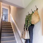 Stunning 2 Bed House Near Solihull For Long Stays - 10 Mins From Nec Hs2 Bhx