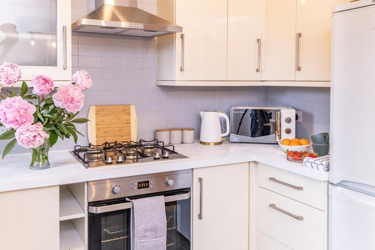 Stunning 2 Bed House Near Solihull For Long - 10 Mins From Nec Hs2 Bhx * Birmingham